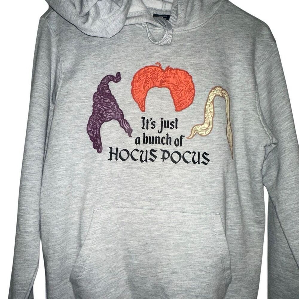 NWTO tags. Disney Hocus Pocus hoodie, ladies extra small juniors size one.